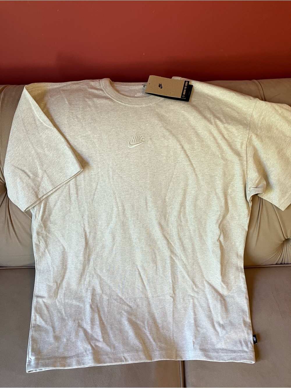 Nike Tee Crewneck in Oatmeal, Light Beige